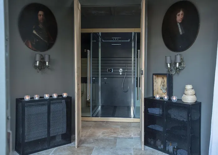 Le Complot : Maison privée en plein coeur d\'Avignon